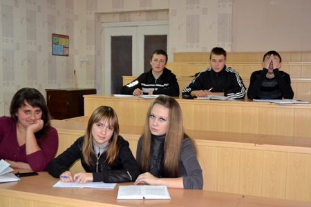 в навчальному закладі розпочинаються заняття