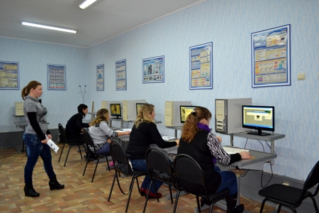 Для здійснення загальноосвітньої підготовки у навчальному закладі у відповідності з сучасними педагогічними та естетичними вимогами створено 20 навчальних кабінетів