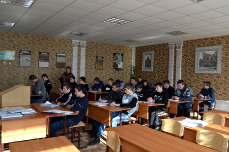 Для здійснення загальноосвітньої підготовки у навчальному закладі у відповідності з сучасними педагогічними та естетичними вимогами створено 20 навчальних кабінетів