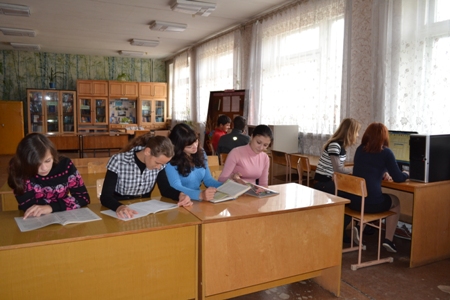 бібліотека, де кожен бажаючий має можливість вибрати літературу, що їх цікавить